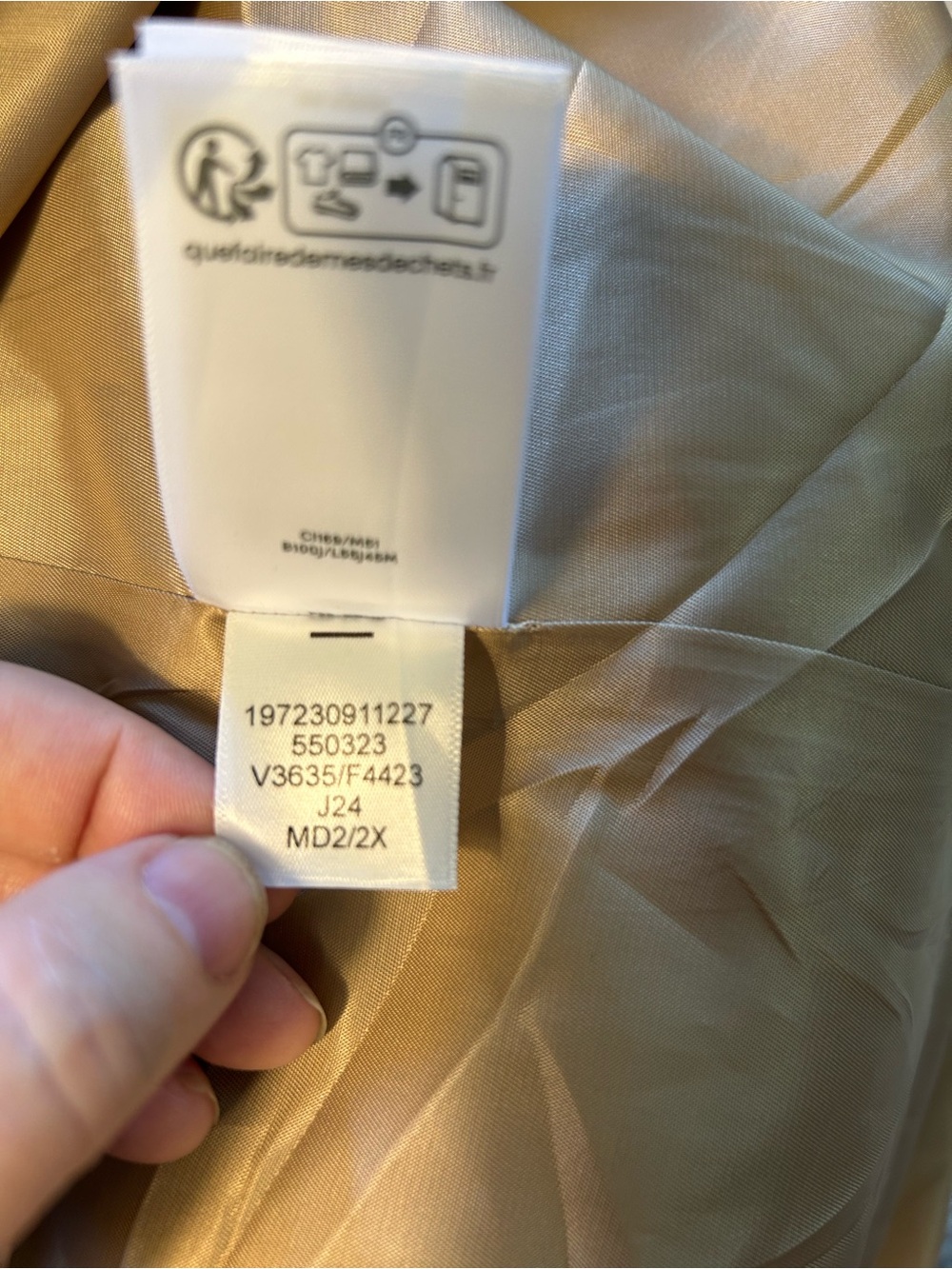 Lands’ End trench coat - Picture 7 of 8